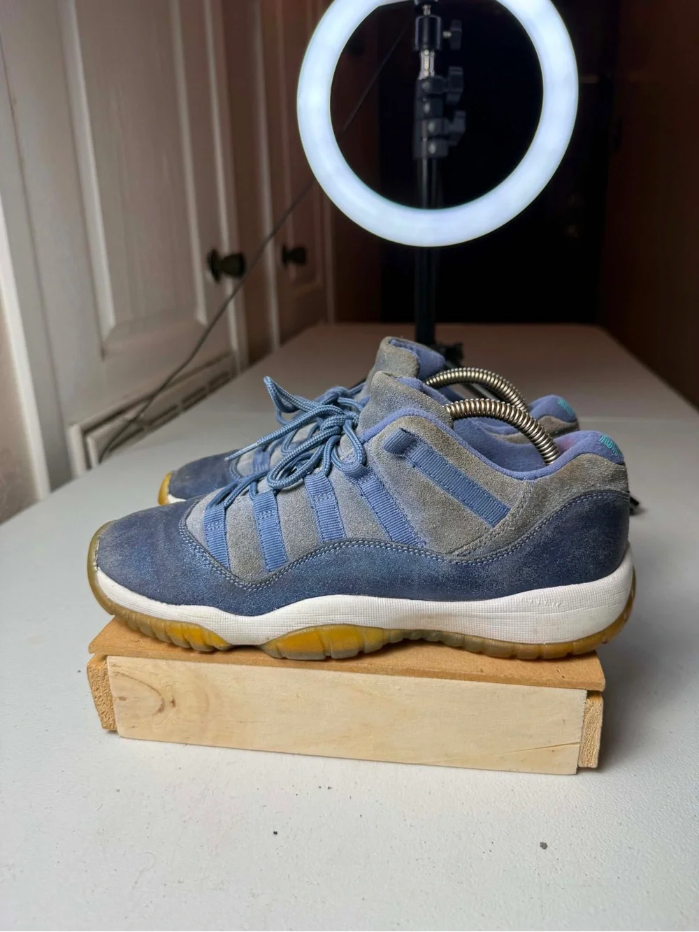 Jordan 11 Retro Low Derek Jeter RE2PECT Men's Sz 7.5 beat
